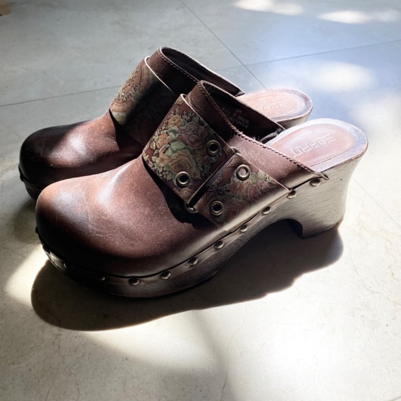 Vintage Esprit Wooden Clogs - Picture 2 of 6